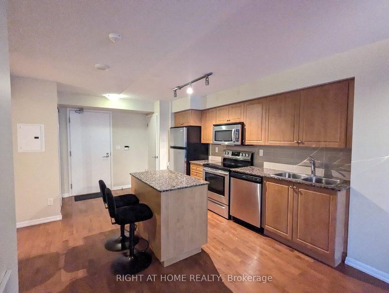 Unit 965 — 209 Fort York Boulevard, Toronto