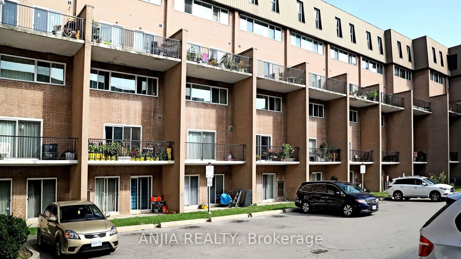 Townhouse for sale at 198-165 Cherokee Boulevard, Toronto, Pleasant View, M2J 4T7 - MLS: C11959689