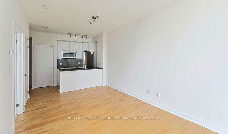 home for lease on 4010-295 Adelaide Street W