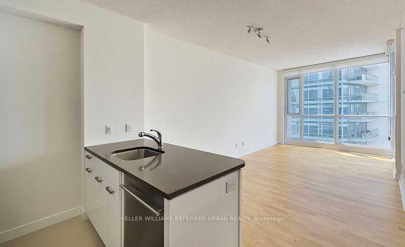 Condo leased at 4010-295 Adelaide Street, Toronto, Waterfront Communities C1, M5V 0L4 - MLS: C11959938