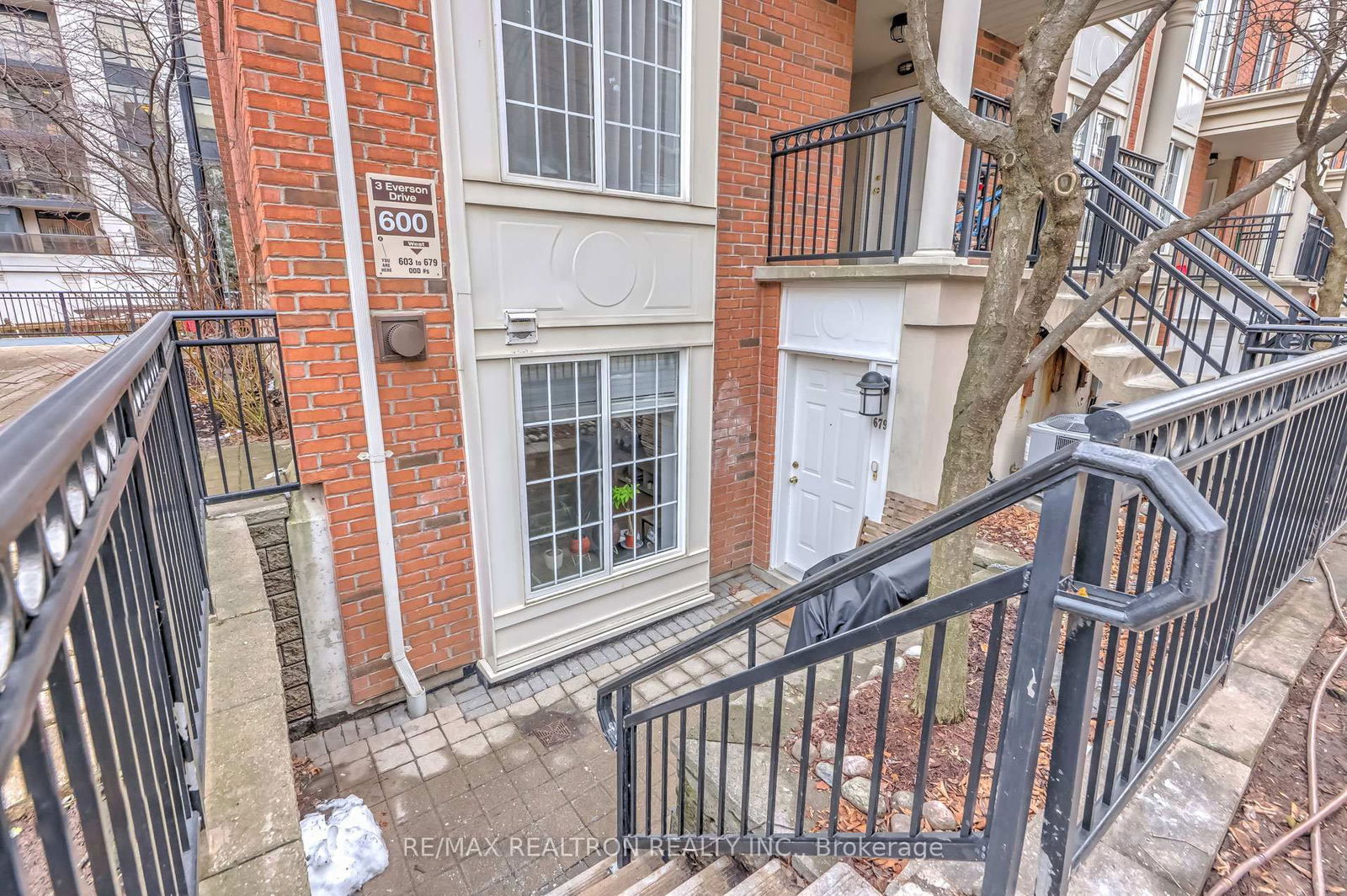 Townhouse for sale at 679-3 Everson Drive, Toronto, Willowdale East, M2N 7C2 - MLS: C11960557