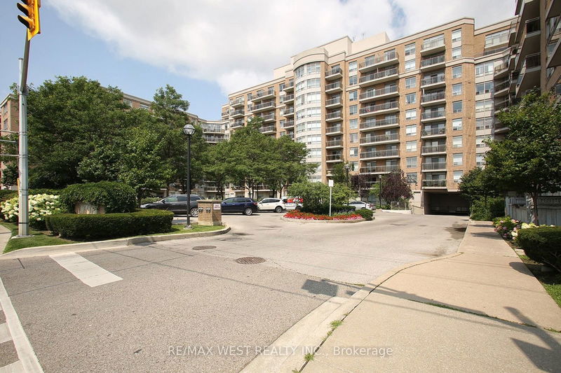 Unit 905 — 650 Lawrence Ave, Toronto - Englemount-Lawrence image-0-0