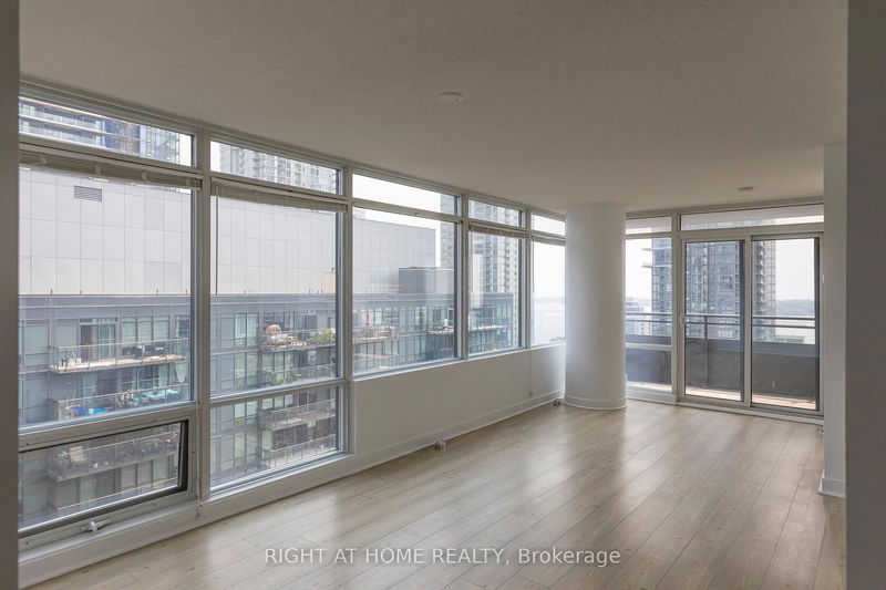 home for lease on 2006-25 Telegram Mews