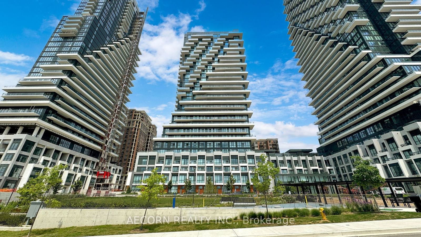 Condo for lease at 2139-20 Inn on the park Drive, Toronto, Banbury-Don Mills, M3C 0P8 - MLS: C11961241