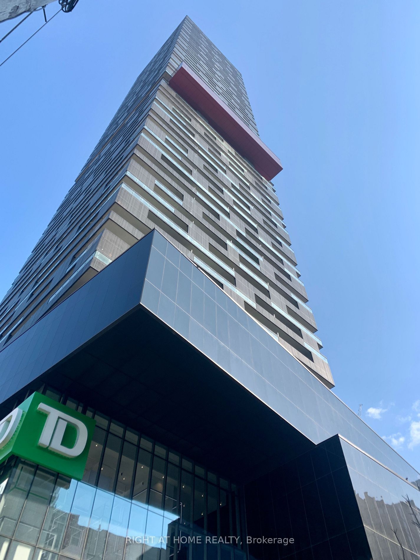 Condo for lease at 2210-8 Eglinton Avenue, Toronto, Mount Pleasant West, M4P 0C1 - MLS: C11961298