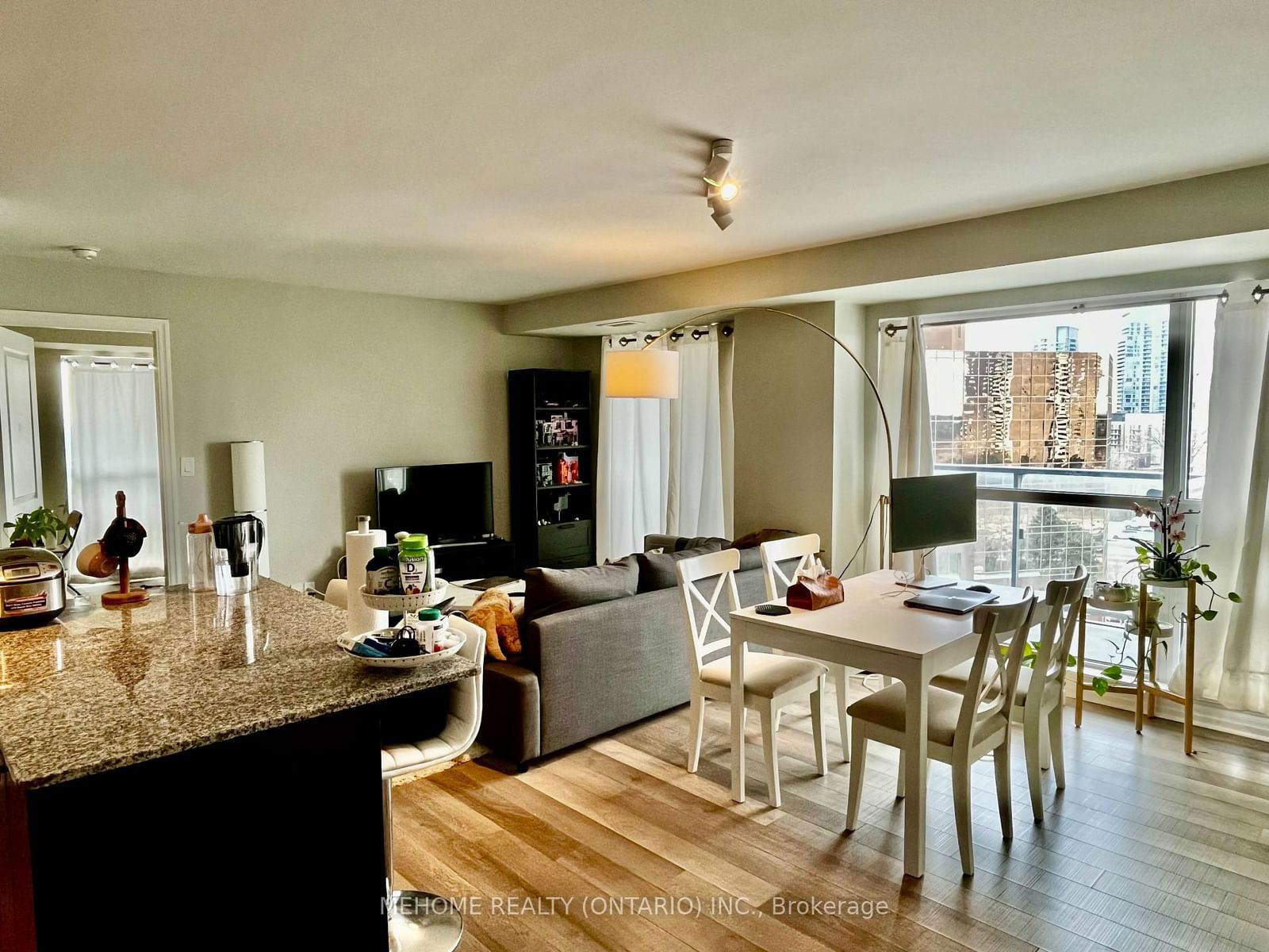 Condo leased at 804-2015 Sheppard Avenue, Toronto, Henry Farm, M2J 0B3 - MLS: C11961414