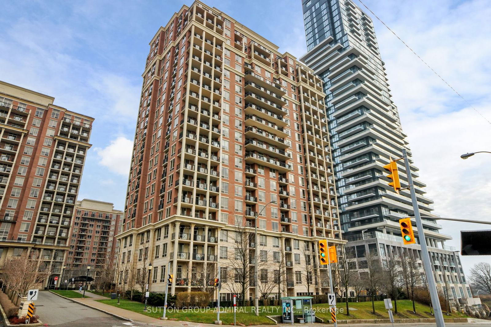 Condo for sale at 1502-1101 Leslie Street, Toronto, Banbury-Don Mills, M3C 4G3 - MLS: C11961564