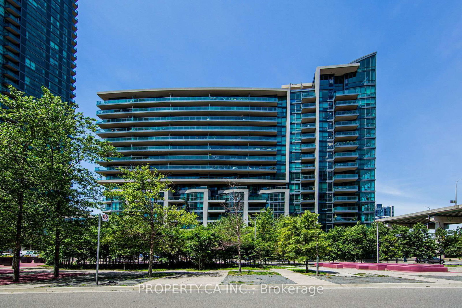 Condo for lease at 175-209 Fort York Boulevard, Toronto, Niagara, M5V 4A1 - MLS: C11961661