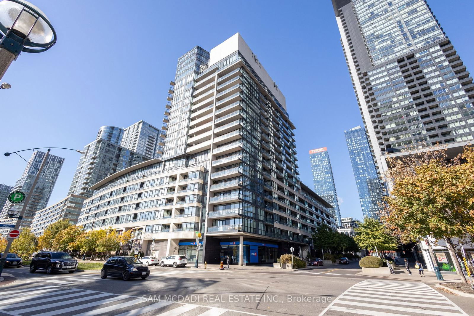 Condo for sale at 819-8 Telegram Mews, Toronto, Waterfront Communities C1, M5V 3Z5 - MLS: C11961951