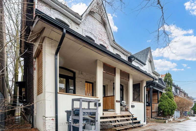 home for sale on 1059 Bathurst Street