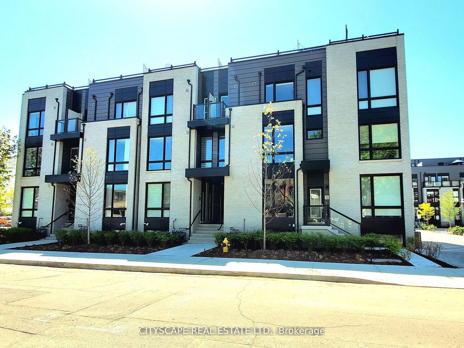 Townhouse for lease at 9-31 Florence Street, Toronto, Little Portugal, M6K 1P4 - MLS: C11962340