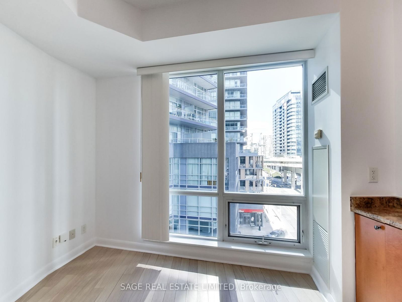 Condo for sale at 702-600 Fleet Street, Toronto, Waterfront Communities C1, M6K 3P5 - MLS: C11962461