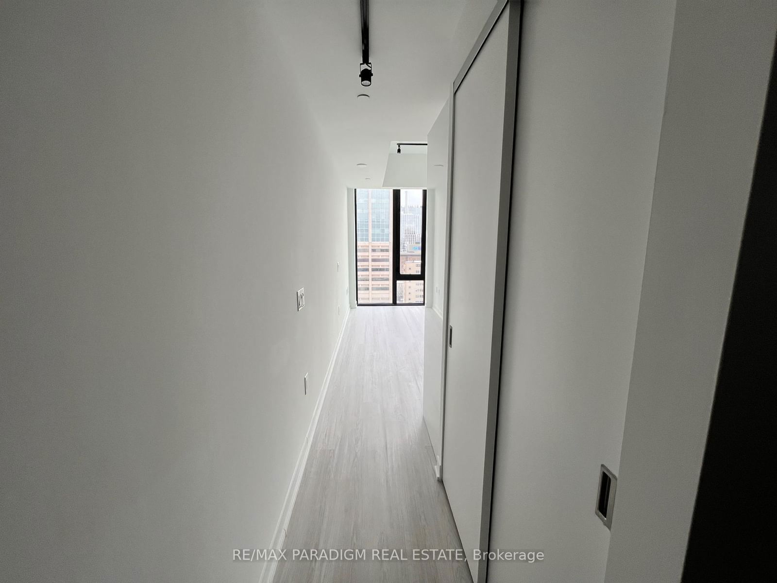 Condo leased at 1706-195 McCaul Street, Toronto, Kensington-Chinatown, M5T 1W6 - MLS: C11962715