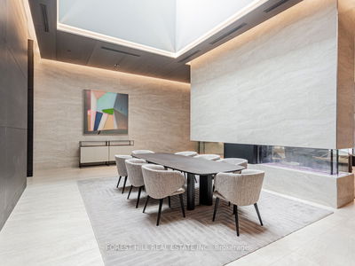 Unit 5701 — 2221 Yonge St, Toronto - Mount Pleasant West image-0-1
