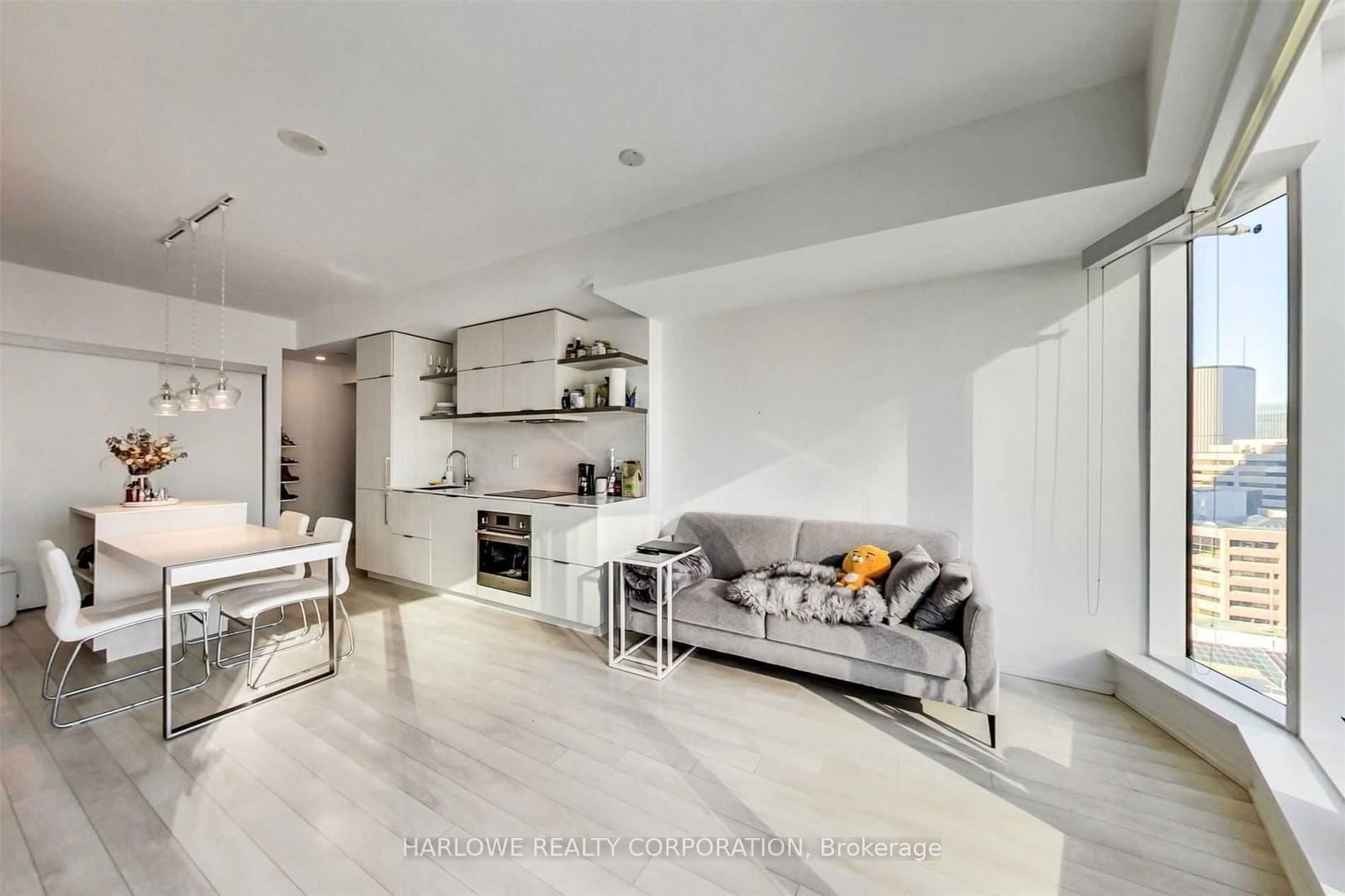 Condo for sale at 1514-197 Yonge Street, Toronto, Church-Yonge Corridor, M5B 1M4 - MLS: C11963067