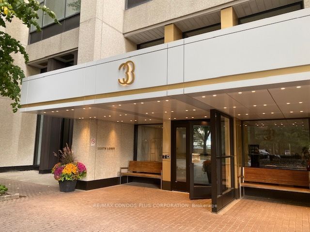 Condo for lease at 2826-33 Harbour Square, Toronto, Waterfront Communities C1, M5J 2G2 - MLS: C11963379