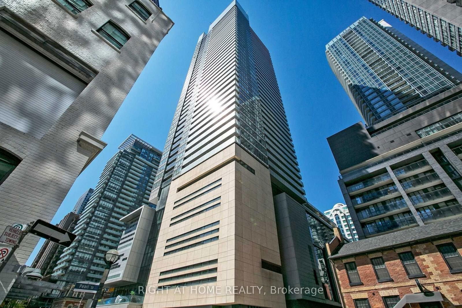 Condo for lease at 1710-80 John Street, Toronto, Waterfront Communities C1, M5V 3X4 - MLS: C11963458