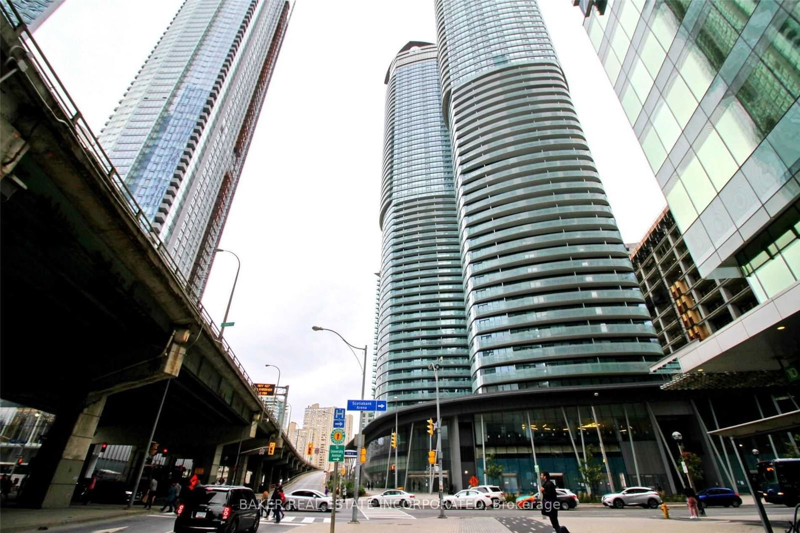 Condo for sale at 1511-12 York Street, Toronto, Waterfront Communities C1, M5J 0A9 - MLS: C11963652