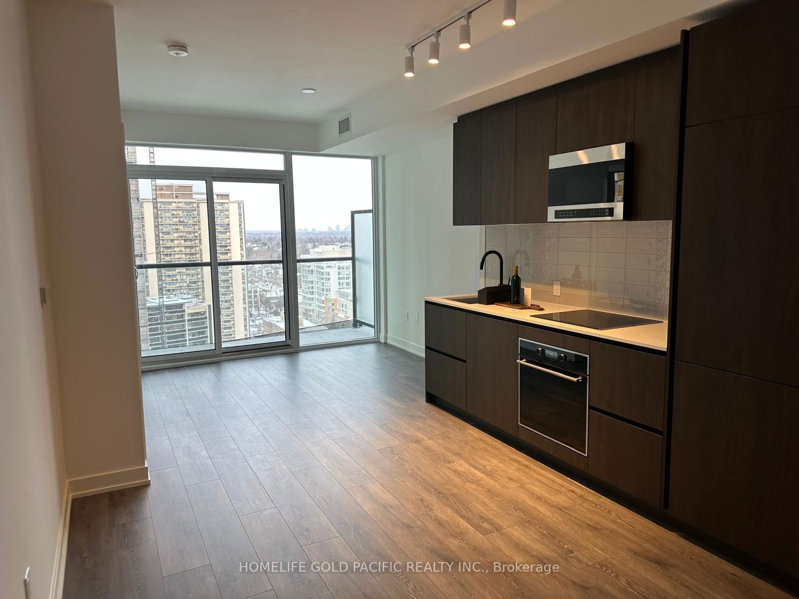 Condo leased at 1805-117 Broadway Avenue, Toronto, Mount Pleasant West, M4P 1V3 - MLS: C11963844