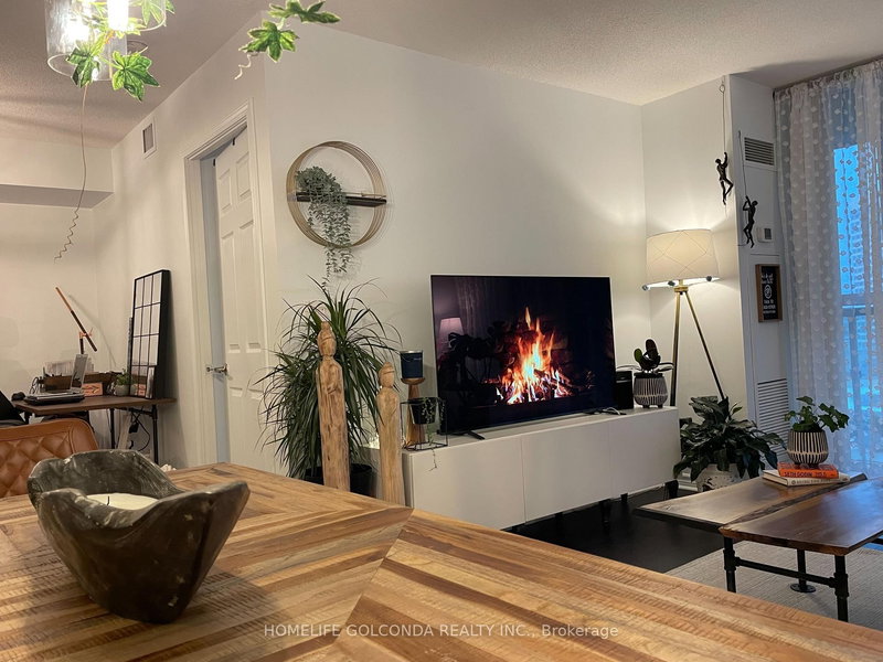 1803 - 19 Grand Trunk Cres, Toronto, M5J 3A3 | Image 3