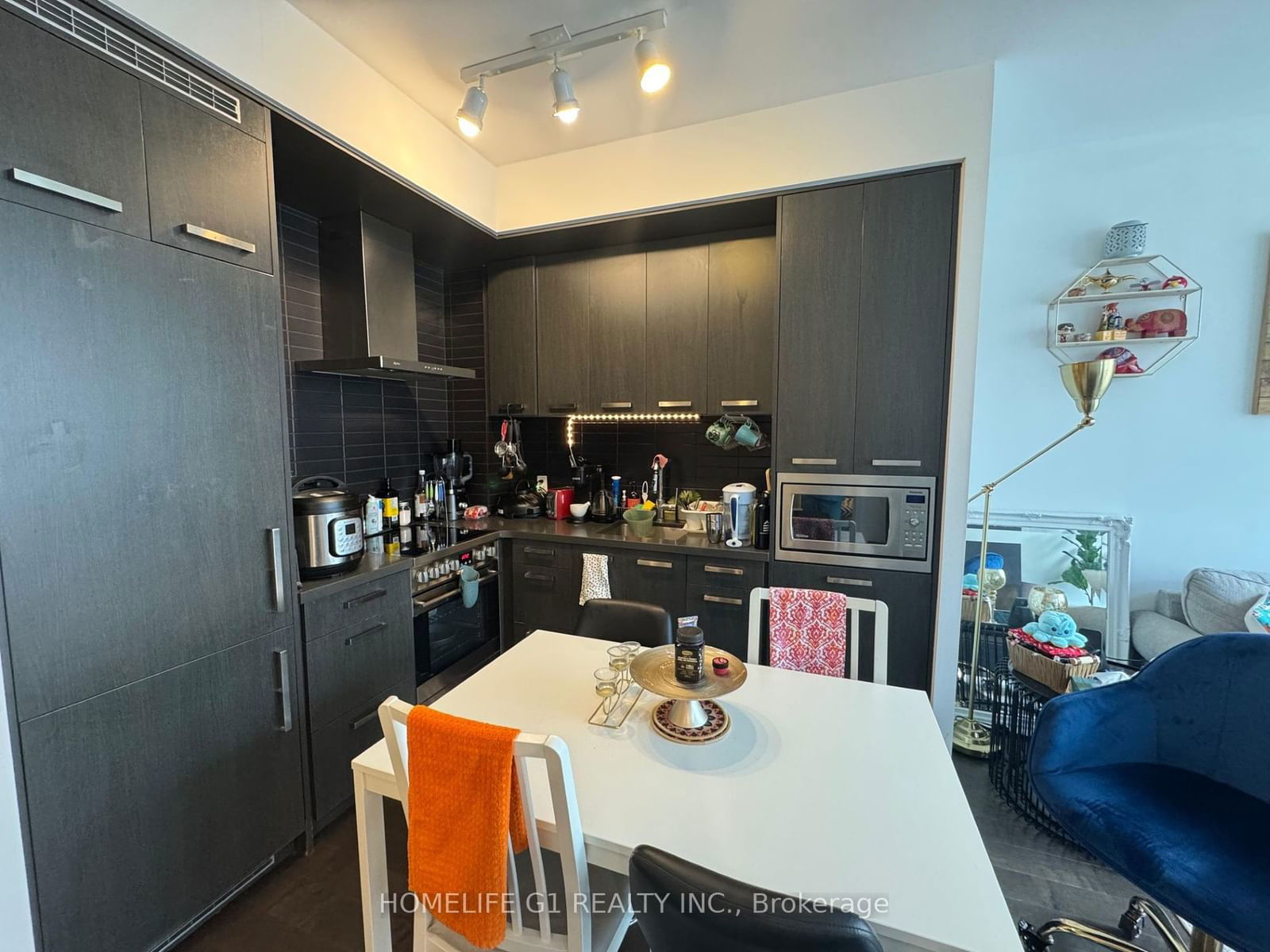 Condo leased at N413-455 Front Street, Toronto, Waterfront Communities C8, M5A 0J2 - MLS: C11963957