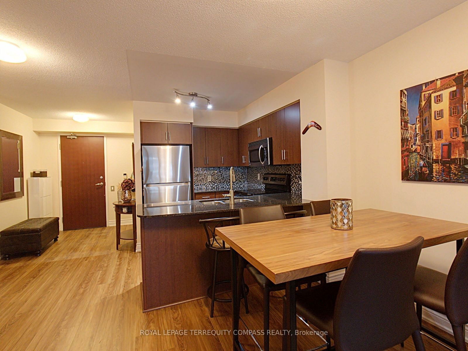 Condo for sale at 2109-2181 Yonge Street, Toronto, Mount Pleasant West, M4S 3H7 - MLS: C11964258