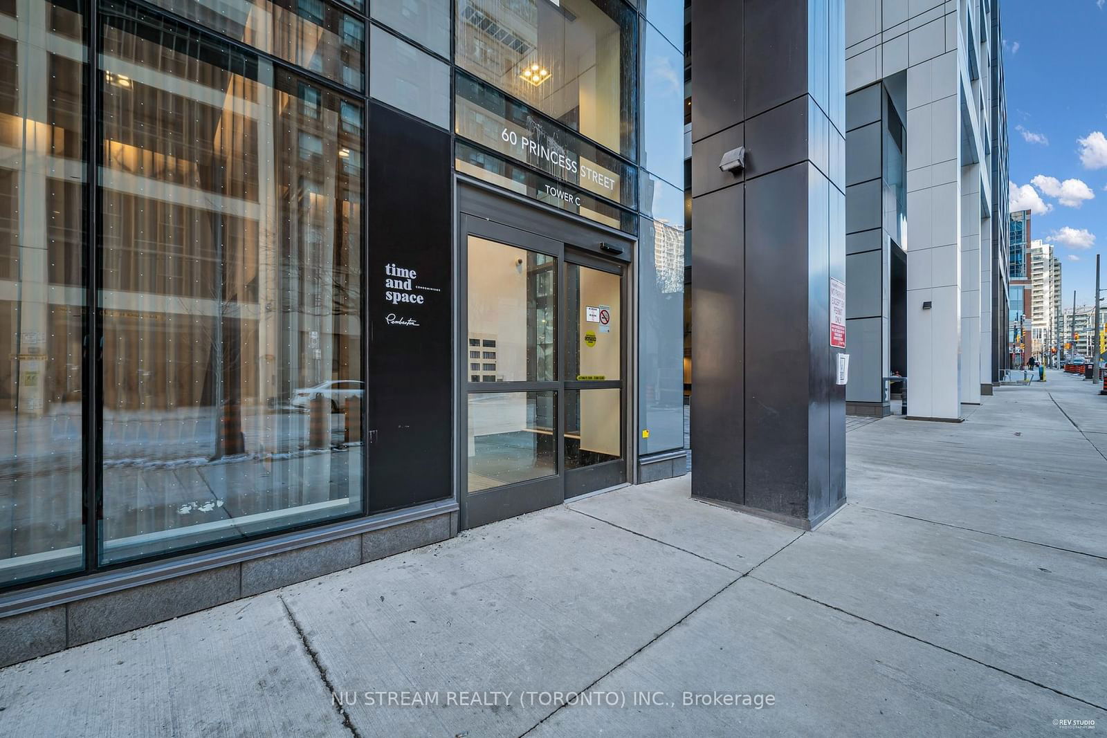 Condo leased at 1713-60 Princess Street, Toronto, Waterfront Communities C8, M5A 2C7 - MLS: C11964417