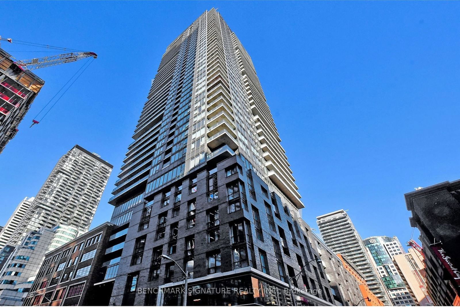 Condo for lease at 918-115 Blue Jays Way, Toronto, Waterfront Communities C1, M5V 0N4 - MLS: C11964572