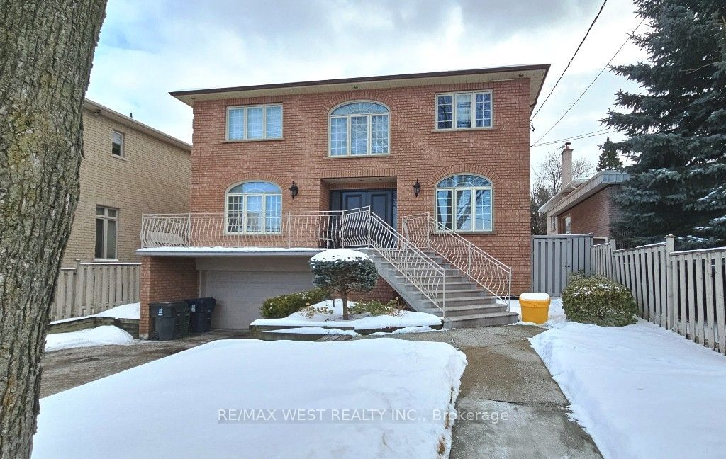 Detached House for sale at 63 Codsell Avenue, Toronto, Bathurst Manor, M3H 3V8 - MLS: C11964905