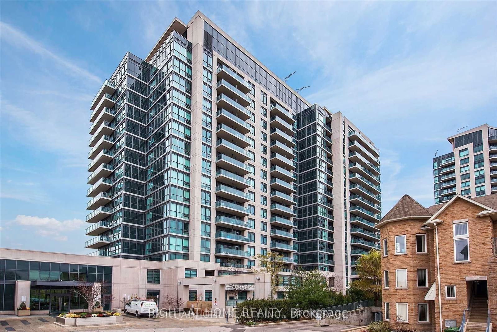 Condo for lease at LPH27-35 Brian Peck Crescent, Toronto, Leaside, M4G 0A5 - MLS: C11964936