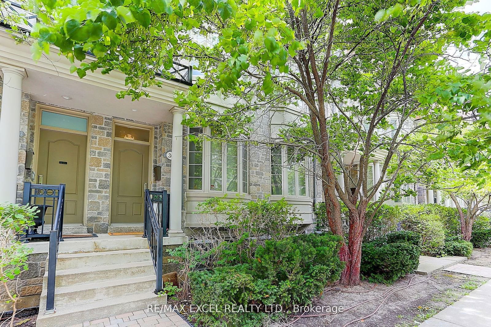 Townhouse for sale at 36 Clairtrell Road, Toronto, Willowdale East, M2N 5J6 - MLS: C11965016