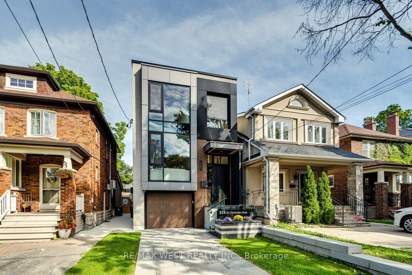 Detached House for sale at 222 St Germain Avenue, Toronto, Lawrence Park North, M5M 1W1 - MLS: C11965079