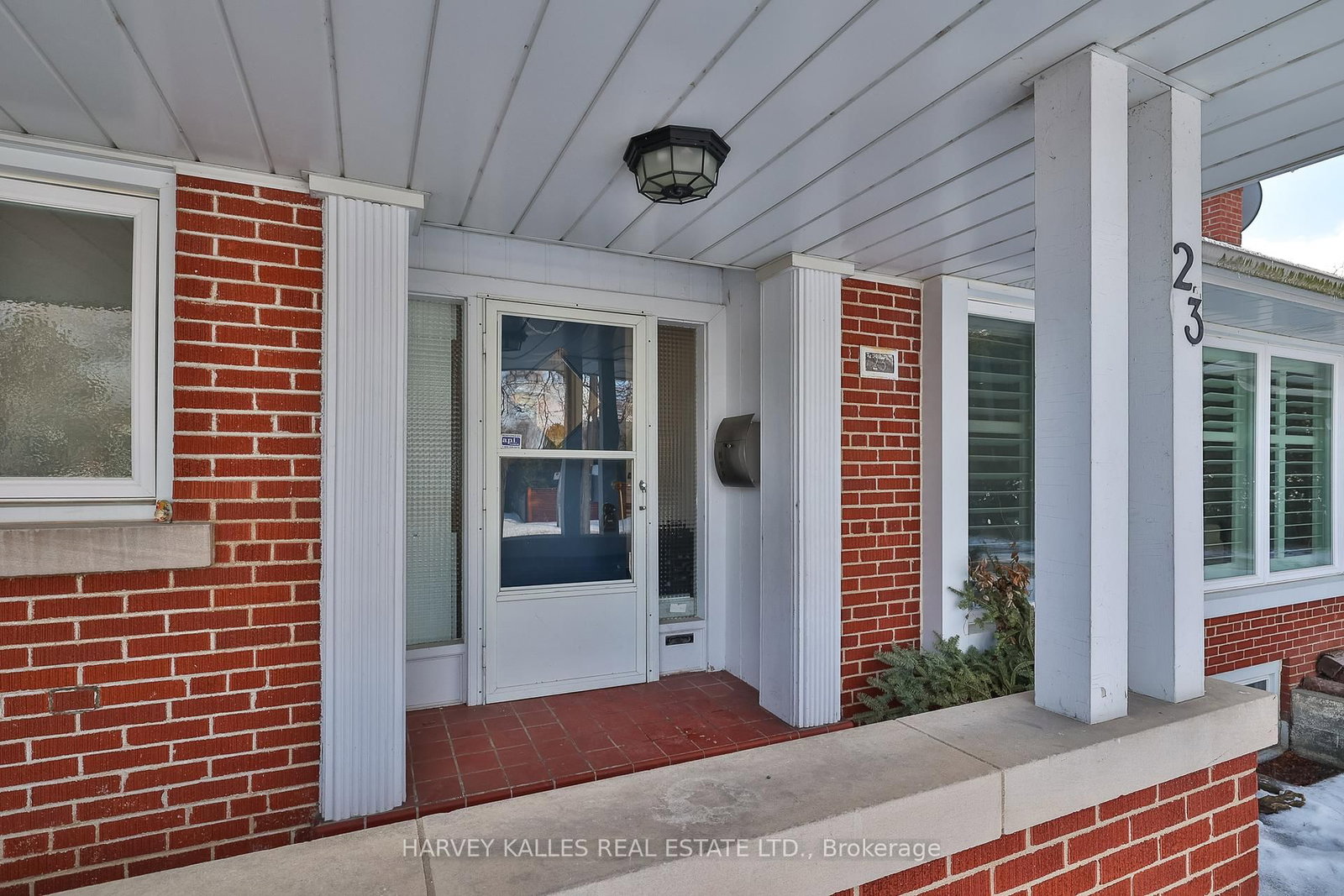 Listing Image 3