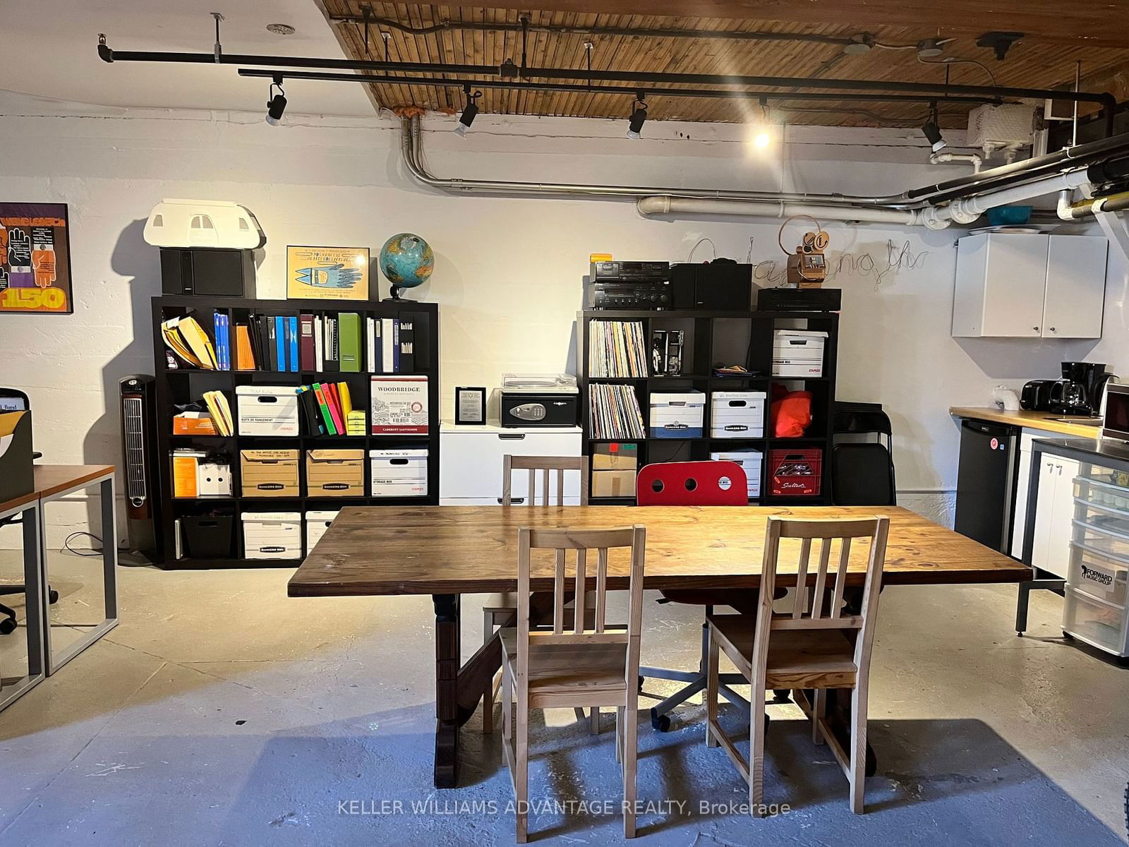 Office leased at L02-77 Florence Street, Toronto, Little Portugal, M6K 1P4 - MLS: C11965215