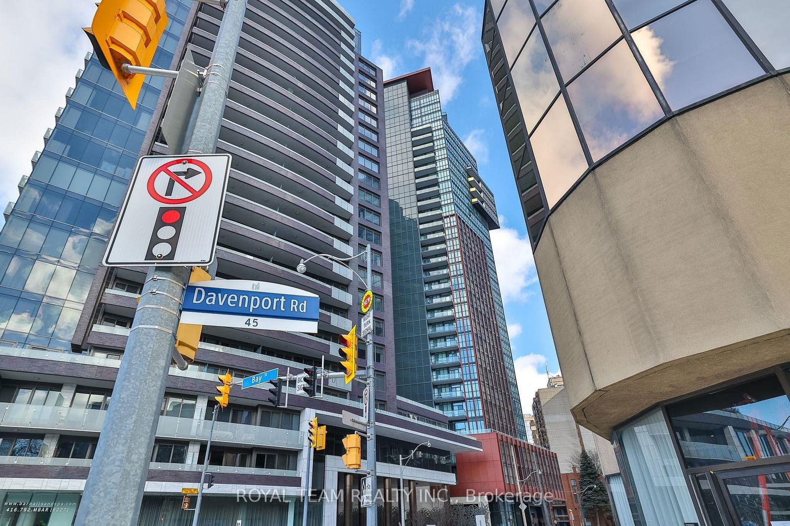 Condo for sale at 1403-32 Davenport Road, Toronto, Annex, M5R 0B5 - MLS: C11965295