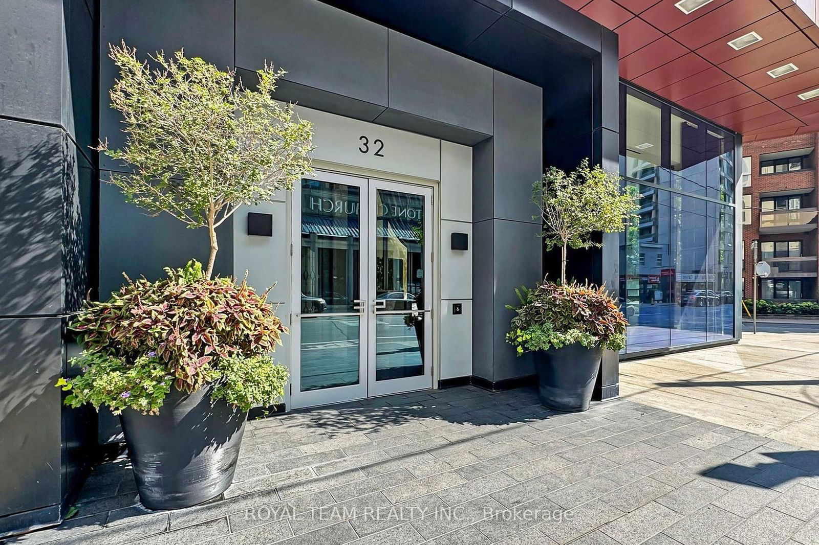 Condo for sale at 1403-32 Davenport Road, Toronto, Annex, M5R 0B5 - MLS: C11965295