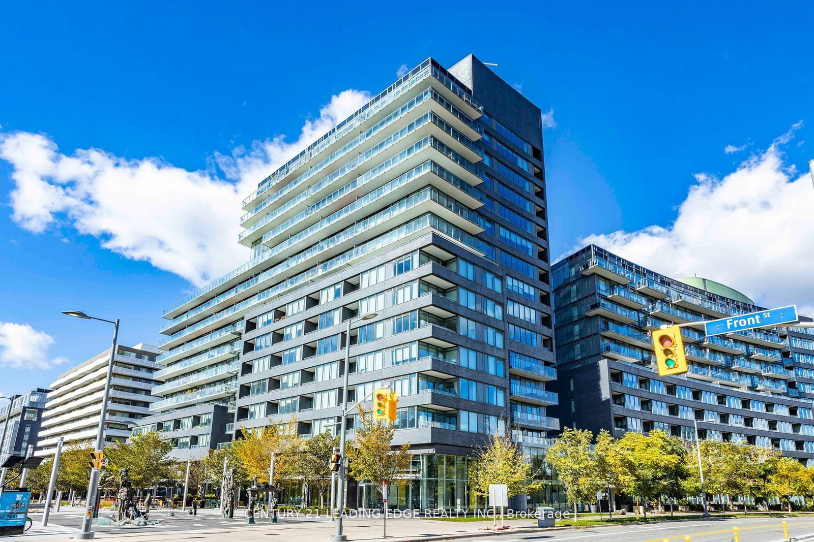 Condo for sale at S810-120 Bayview Avenue, Toronto, Waterfront Communities C8, M5A 0G4 - MLS: C11965368