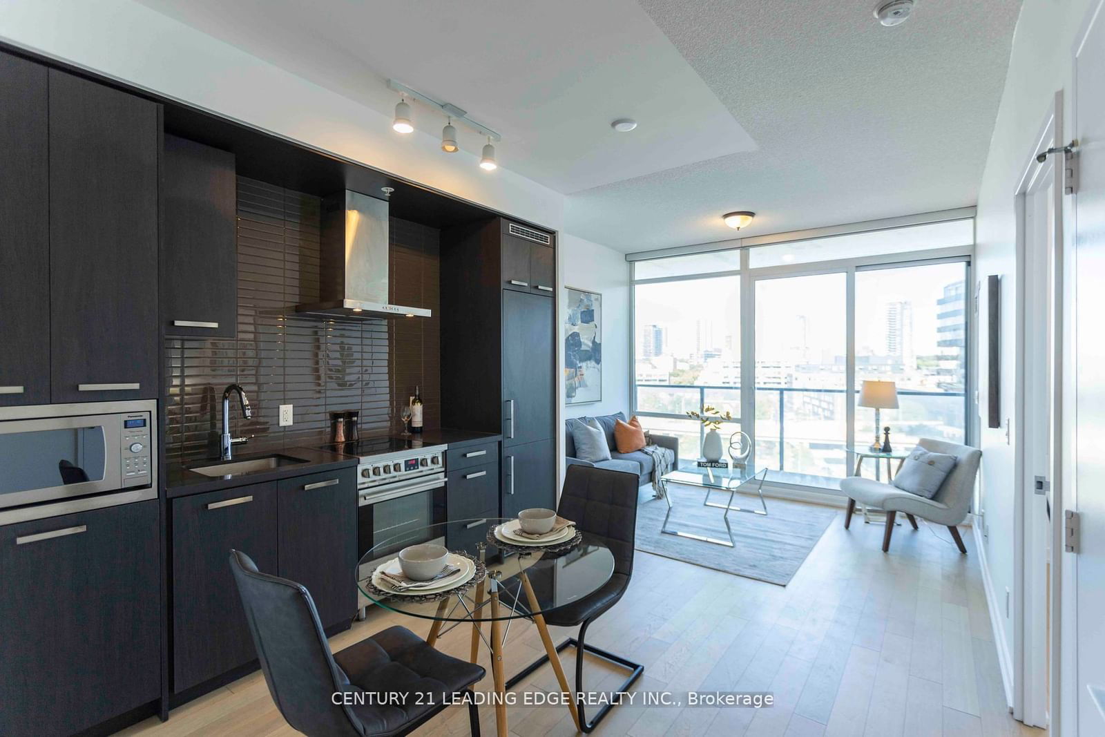 Condo for sale at S810-120 Bayview Avenue, Toronto, Waterfront Communities C8, M5A 0G4 - MLS: C11965368