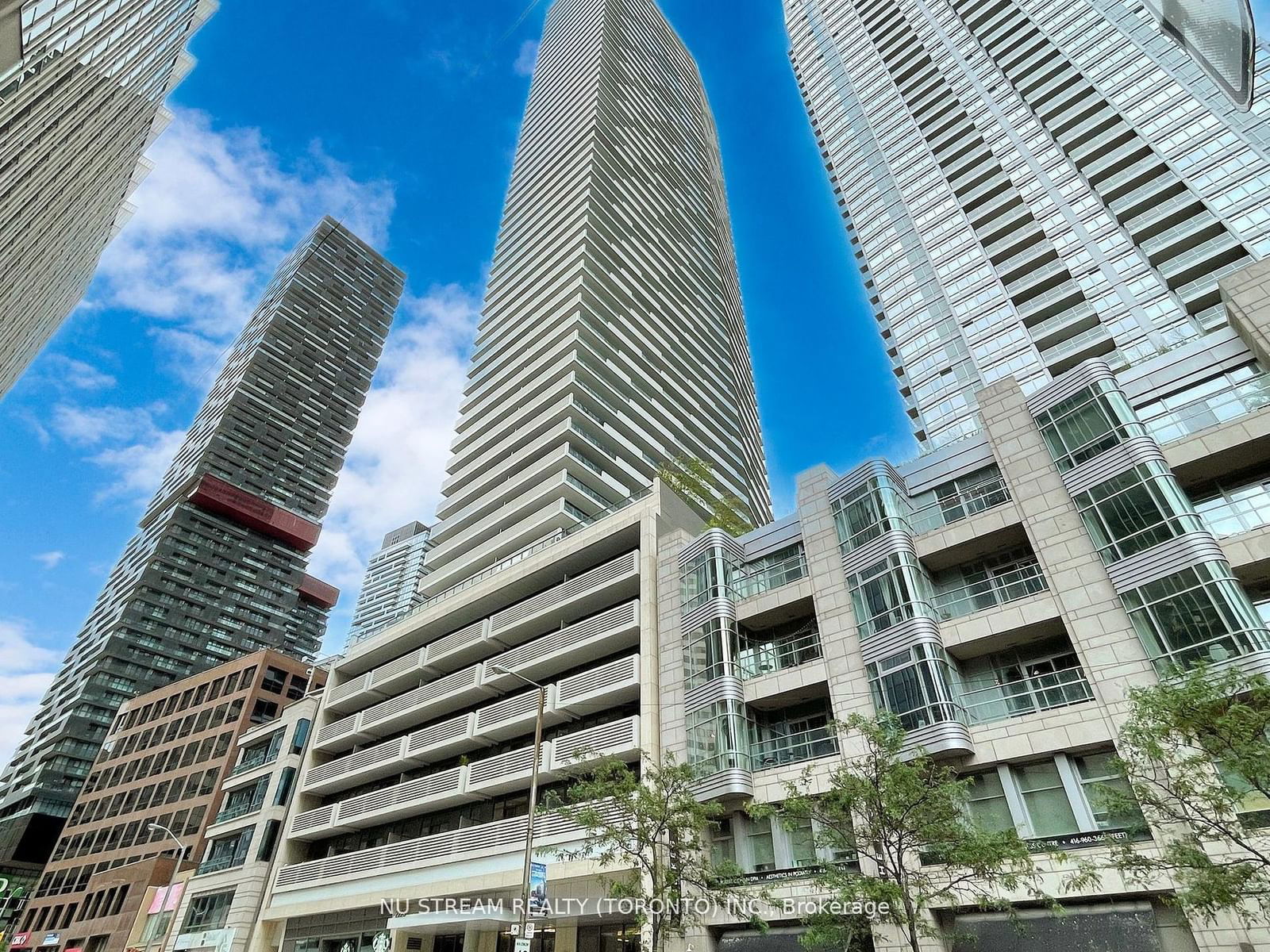 Condo for lease at 5109-2221 YONGE Street, Toronto, Mount Pleasant West, M4S 2B4 - MLS: C11965461