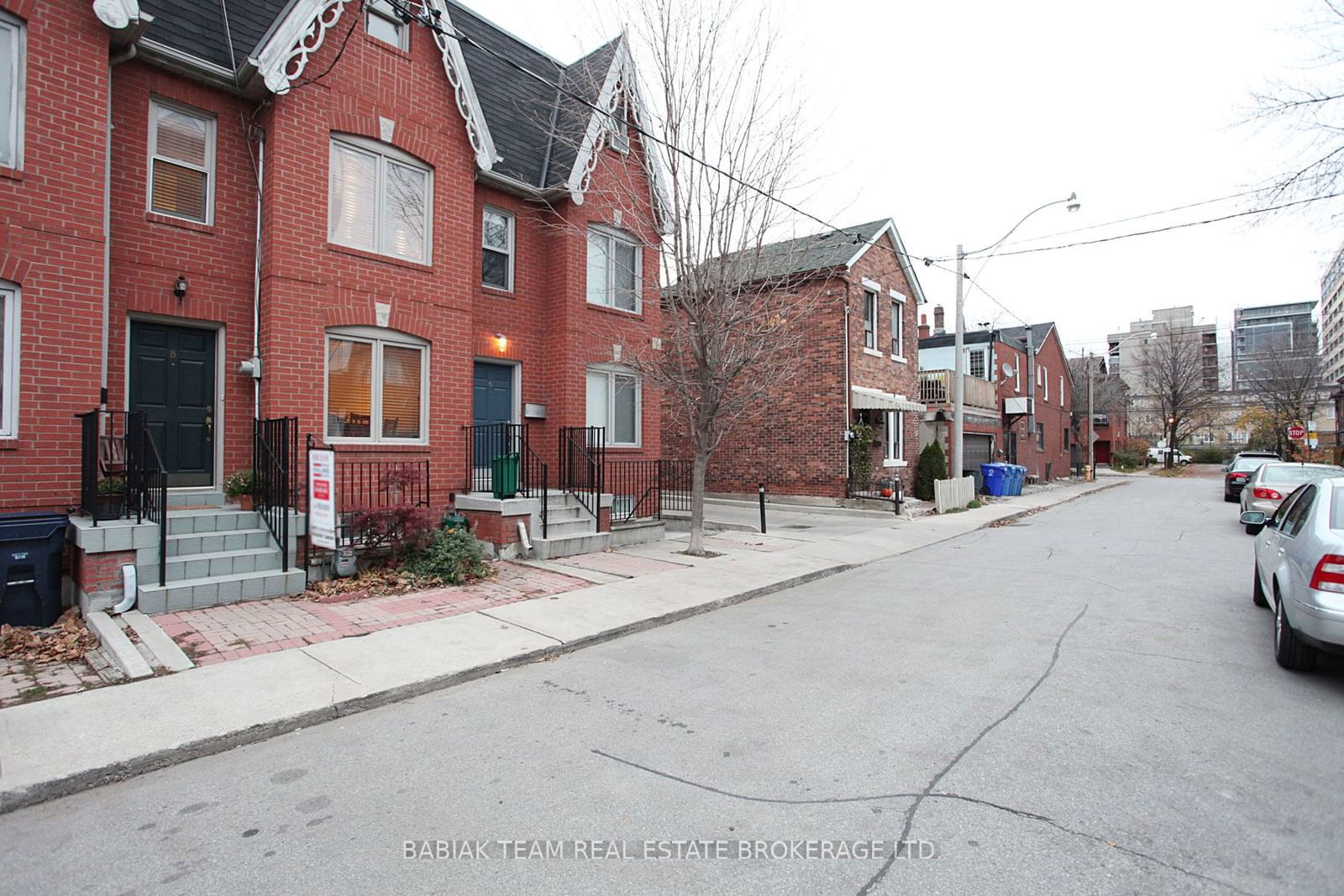 Townhouse for lease at 8 Whitaker Avenue, Toronto, Niagara, M6J 1A1 - MLS: C11965544