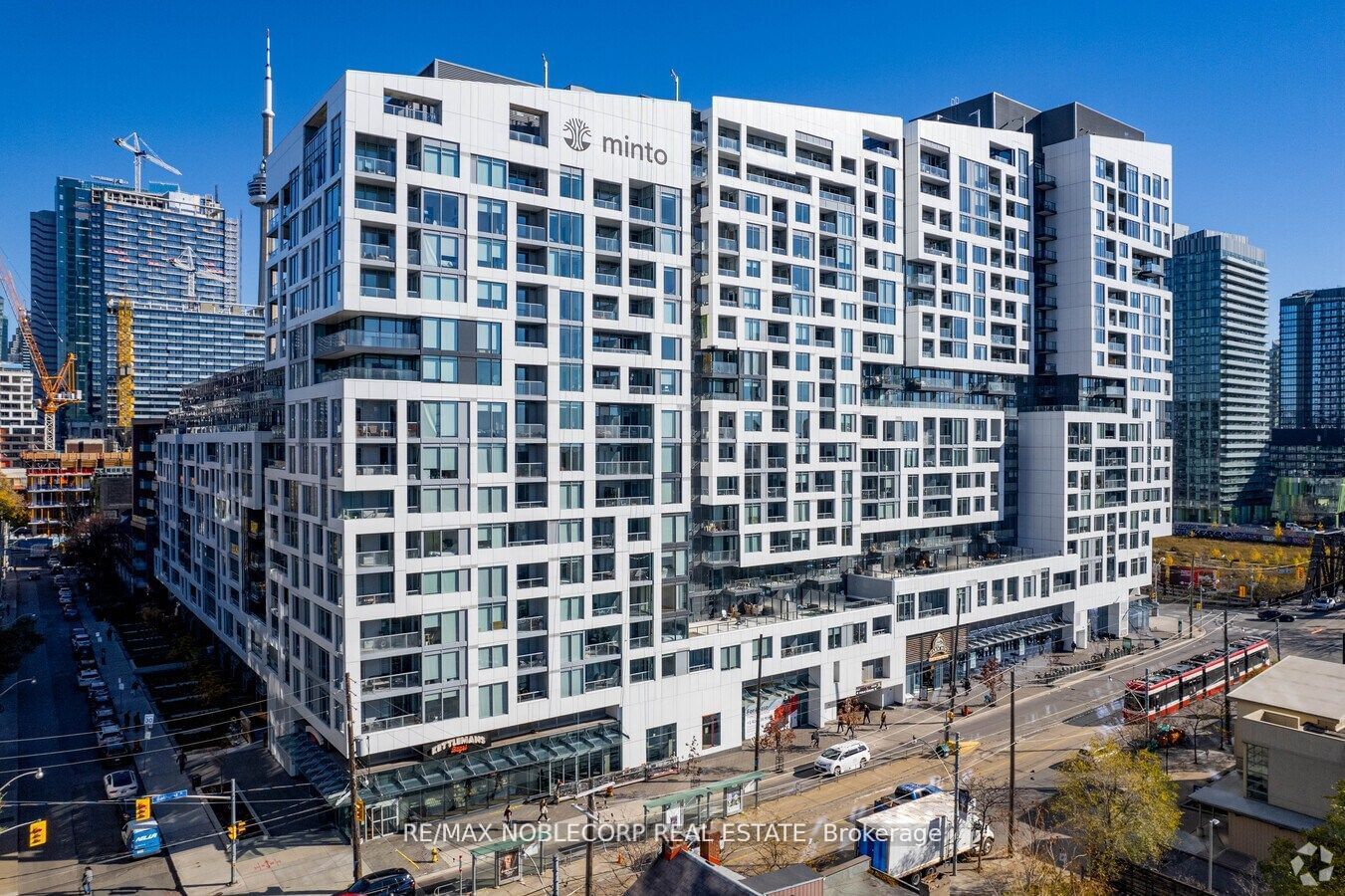 Condo for sale at 919-576 Front Street, Toronto, Bay Street Corridor, M5V 1C1 - MLS: C11965643