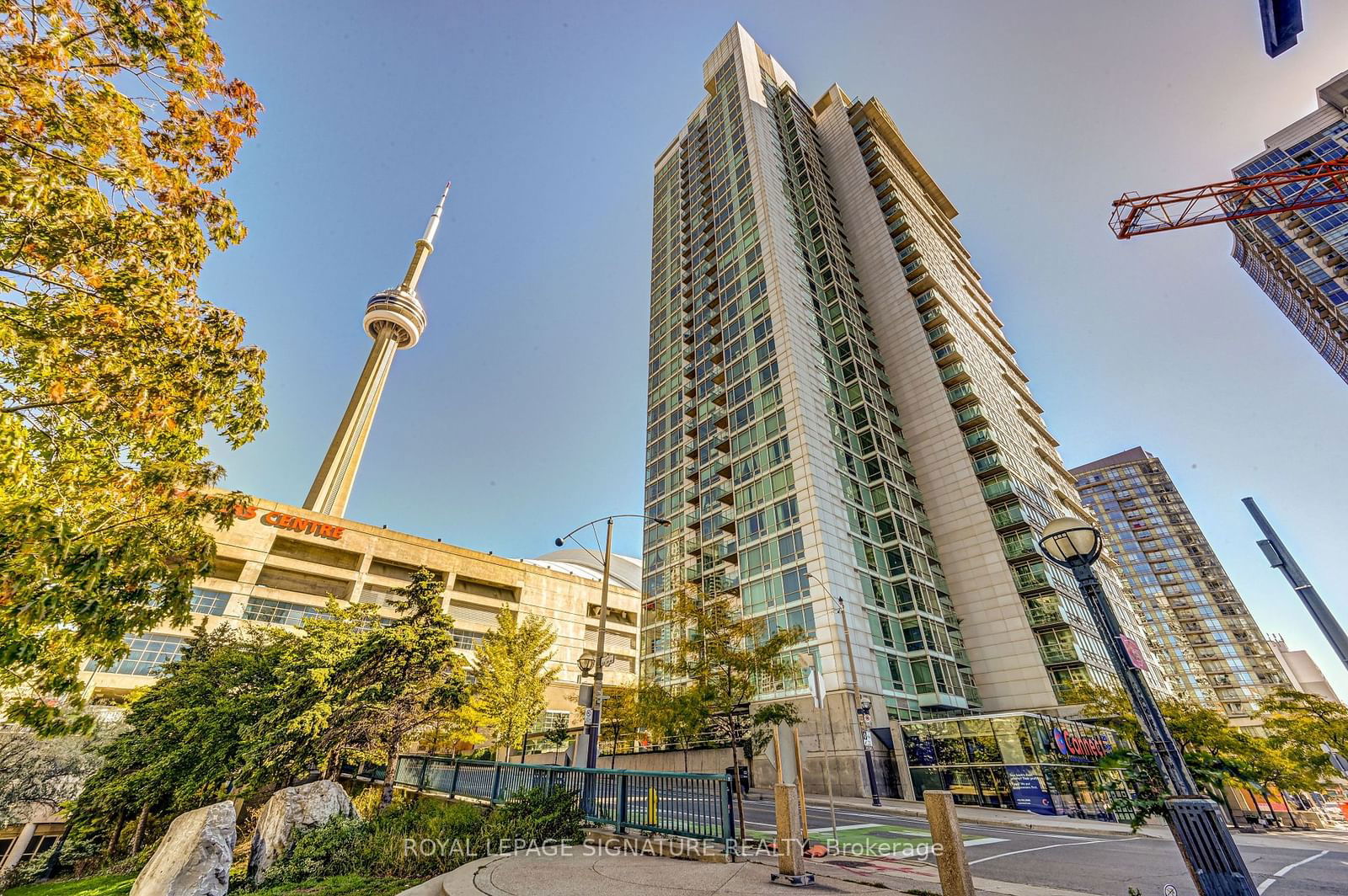 Condo leased at 809-81 Navy Wharf Court, Toronto, Waterfront Communities C1, M5V 3S2 - MLS: C11965747