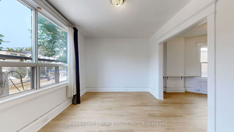 home for lease on Upper 1-645 St Clair Avenue W