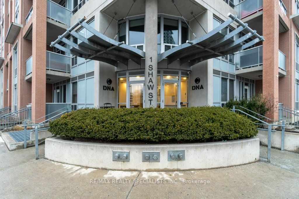 Condo for lease at 826-1 Shaw Street, Toronto, Niagara, M6K 0A1 - MLS: C11965945