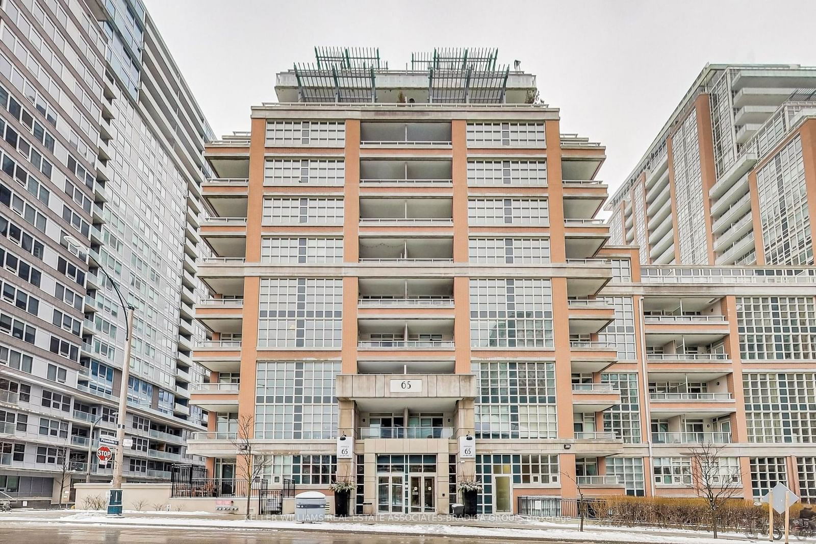 Condo leased at 1417-65 East Liberty Street, Toronto, Niagara, M6K 3R2 - MLS: C11966139