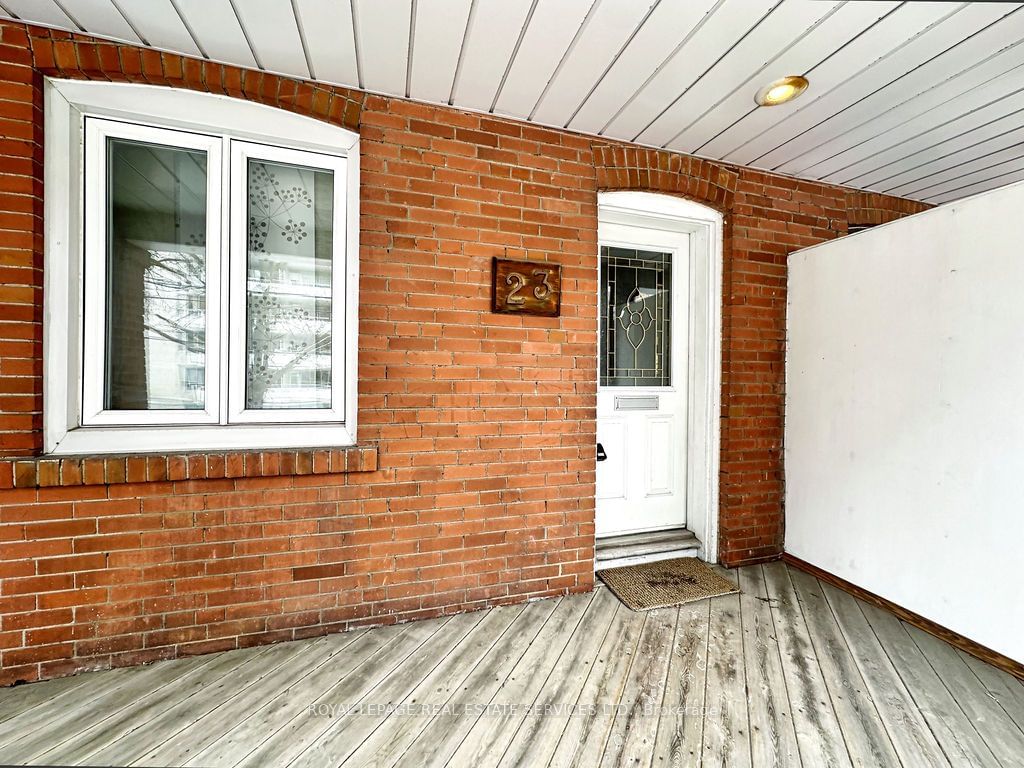 Semi-Detached House for sale at 23 Edith Drive, Toronto, Yonge-Eglinton, M4R 1Y9 - MLS: C11966141