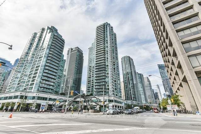 Condo for lease at 2107-10 Yonge Street, Toronto, Waterfront Communities C1, M5J 1R4 - MLS: C11966449