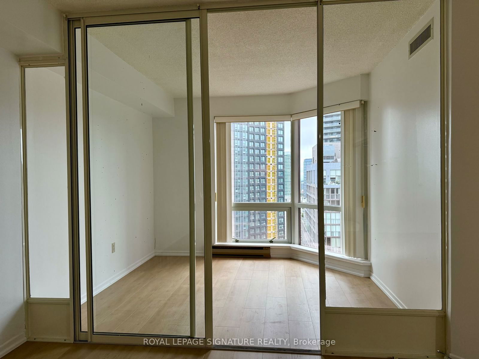 Condo for lease at 2807-1001 Bay Street, Toronto, Bay Street Corridor, M5S 3A6 - MLS: C11966497