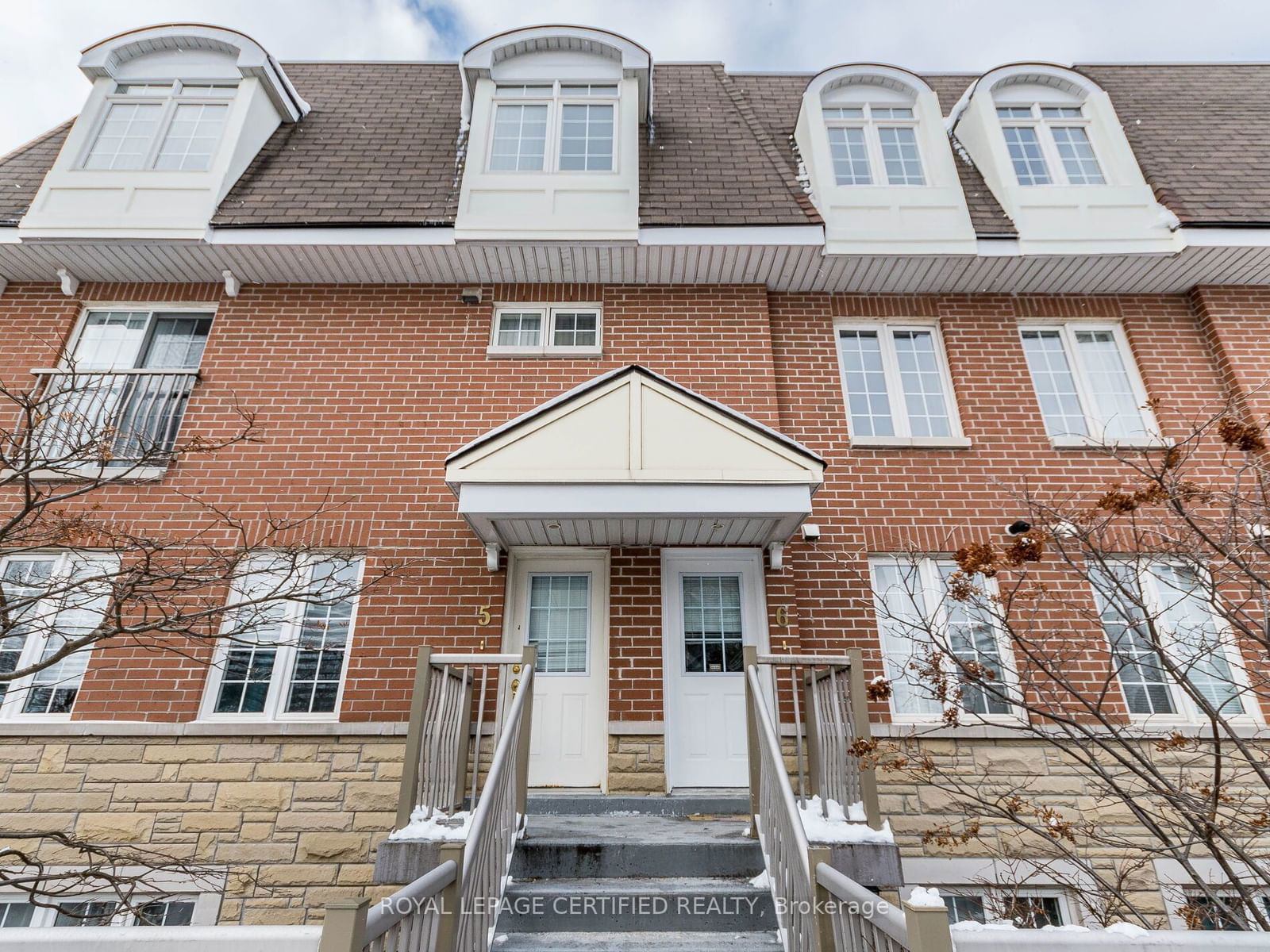 Townhouse sold at 6-55 Cedarcroft Boulevard, Toronto, Westminster-Branson, M2R 3Y1 - MLS: C11966744