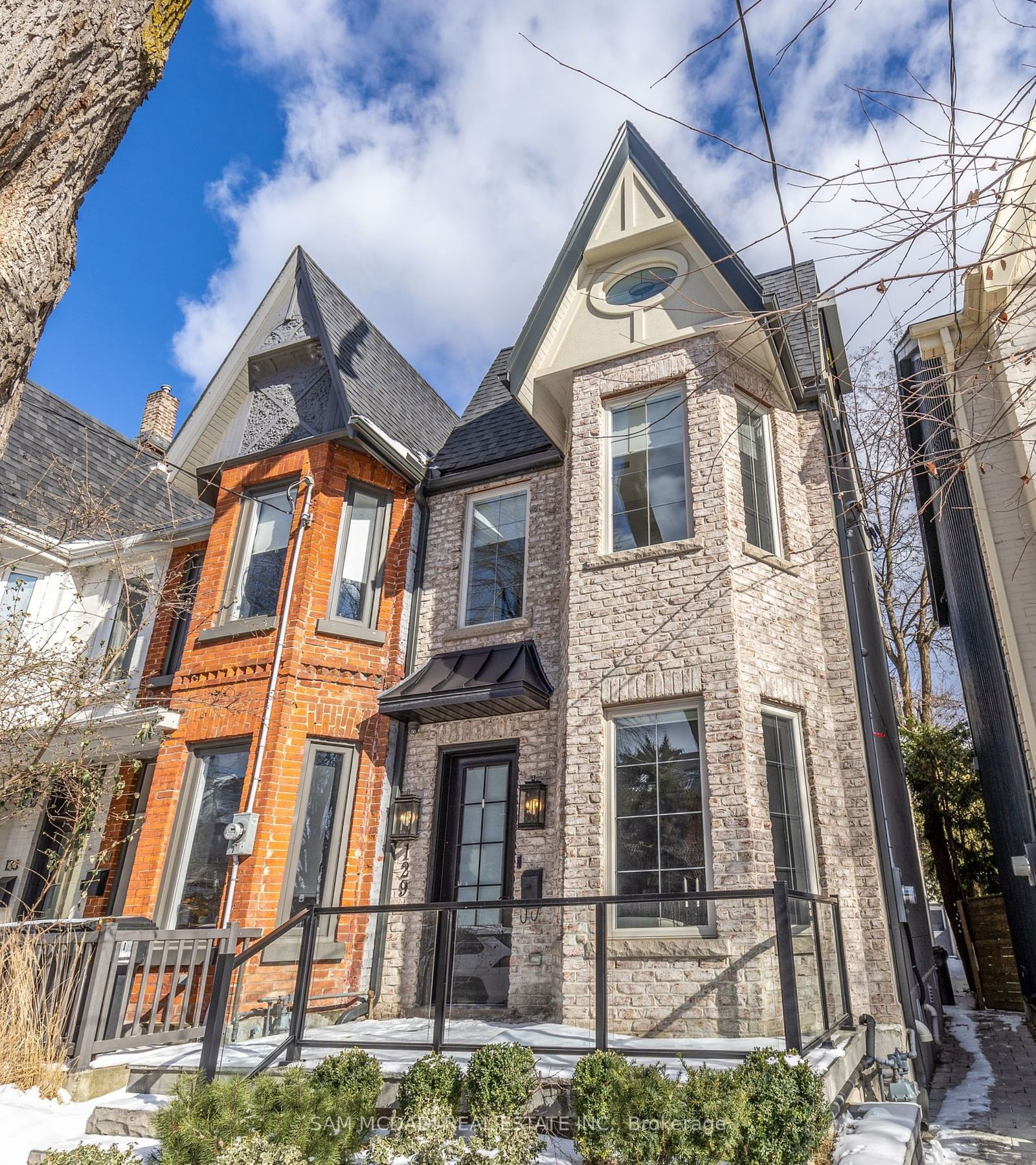 Semi-Detached House for sale at 129 Beaconsfield Avenue, Toronto, Little Portugal, M6J 3J5 - MLS: C11966894